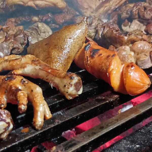 Molleja + cuero + patitas + chorizo